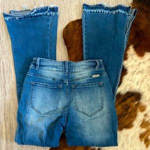 Kancan split hem jeans